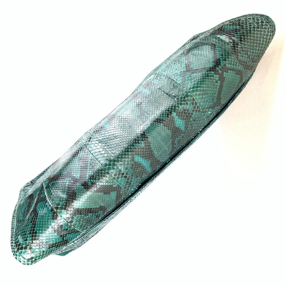 Rare Prada oversized clutch purse in genuine green python snakeskin leather nwot - Picture 6 of 16